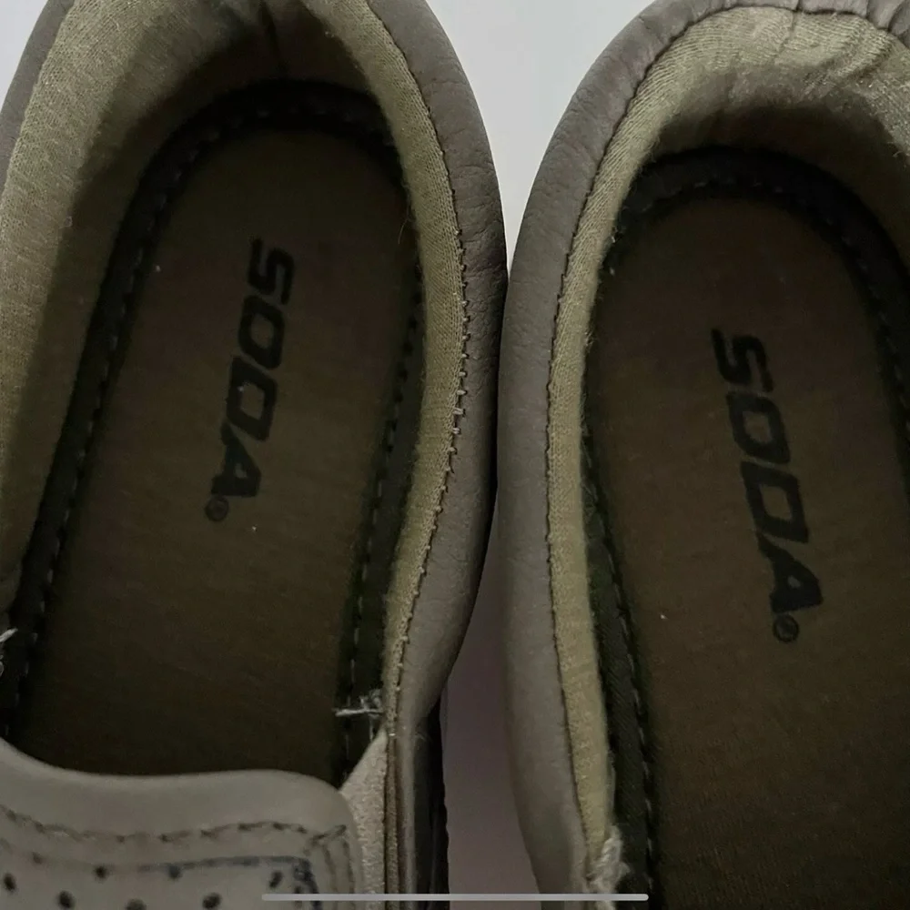 Soda Womens’s Tracer Slip On Sneaker Sz 6 Olive Green Perforated Elastic Panel